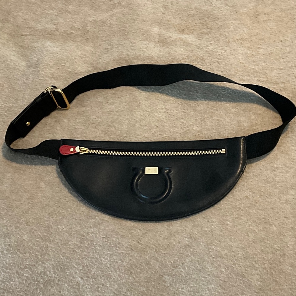 Rare Salvatore Ferragamo Black Leather Belt Bag 
New without tag